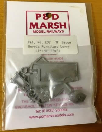 P&D Marsh: N Gauge: Morris Furniture Removal Lorry Cab Styling Introduced 1948