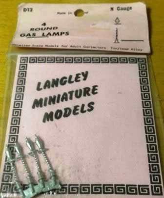 Langley: N Gauge: Round Gas/Electric Lamps