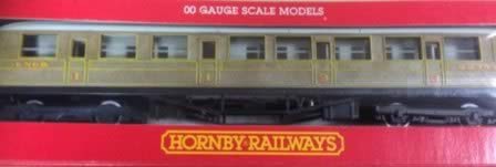 Hornby: OO Gauge: LNER Coach Composite