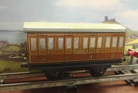 Hornby: O Gauge: Tinplate: 4 Wheel Coach LNER