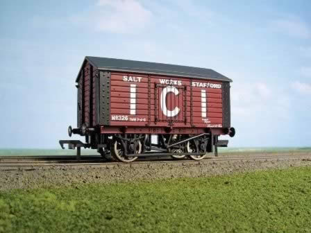 Bachmann: OO Gauge: 10 Ton Salt Wagon ICI Maroon