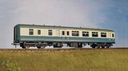 Bachmann: OO Gauge: BR Mk2A BFK Brake Corridor 1st Blue/Grey