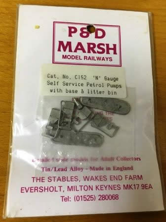 P&D Marsh: N Gauge: Self Service Petrol Pumps