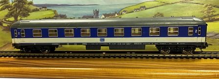 Lima: HO Gauge: 2nd Class Continental Passenger Coach