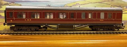 Kit Built: OO Gauge: LMS 5518 Non-Corridor 57ft Non Composite Coach