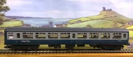 Hornby: OO Gauge: Inter-City Coach 'M5232'