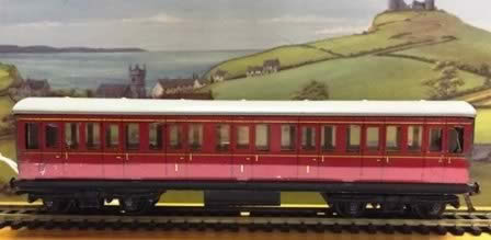 Hornby: Dublo OO Gauge: BR Suburban Brake Coach