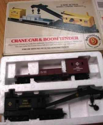 Bachmann: HO Scale: Crane Car & Boom Tender