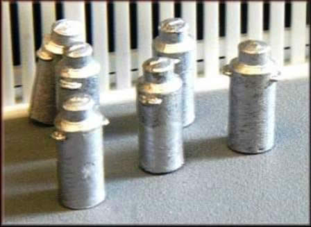 Knightwing: OO/HO Gauge: Milk Churns