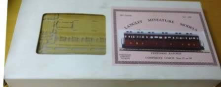 Langley: OO9 Gauge: Festiniog Railway Composite Coach