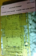 Langley: O Gauge: Glyn Valley Tramway: 2 x Closed 3rd Class Coaches and 1 x Closed 1st Class Coach