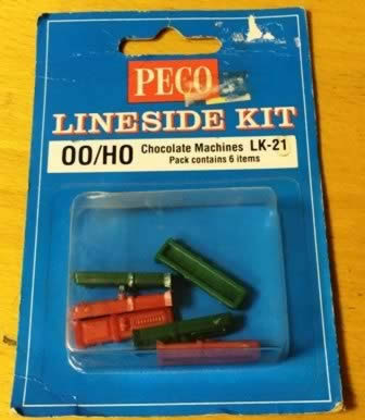 Peco: OO/HO Gauge: Lineside Kit Chocolate Machines