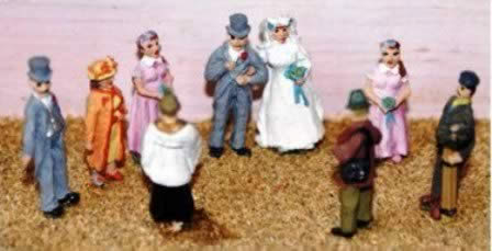 Langley: OO/HO Gauge: White Wedding Scene