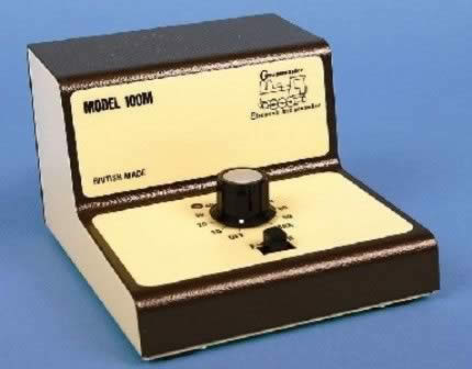 Gaugemaster: Single Track Unit Cased Controller Model 100M