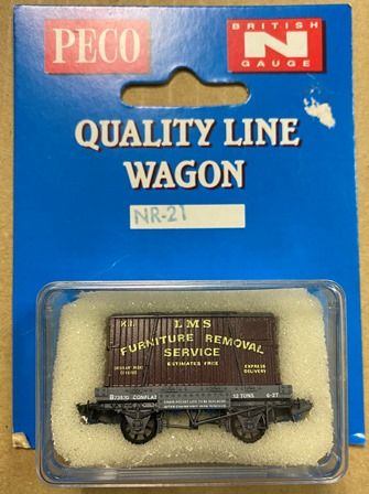 Peco: N Gauge: 12T LMS Furniture Removal Conflat With Container