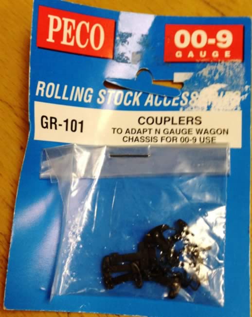 PECO: OO Gauge: Couplers to adapt N Gauge Wagon Chassis for OO-9 use