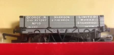 Hornby: OO Gauge: 3 Plank Wagon George Harrison