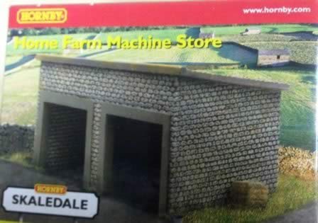 Hornby: OO Gauge: Skaledale Series - Home Farm Machine Store