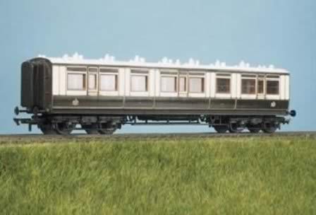 Ratio: OO Gauge: LMS (Ex LNWR) Corridor Arc Roof 3rd Class Corridor Coach