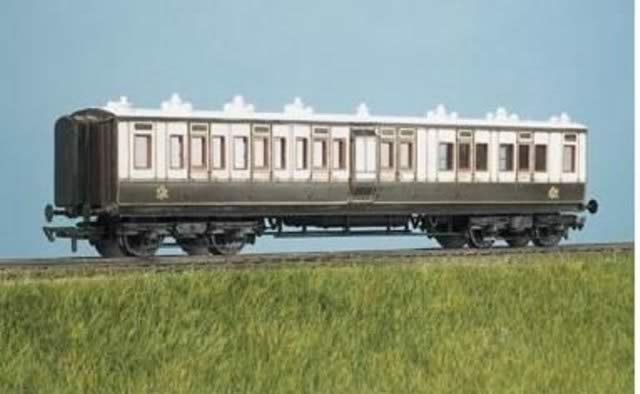 Ratio: OO Gauge: LMS (Ex LNWR) Arc Roof Corridor Bk. Composite