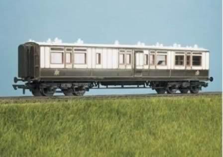 Ratio: OO Gauge: LMS (Ex LNWR) Corridor Arc Roof Class Corridor Coach