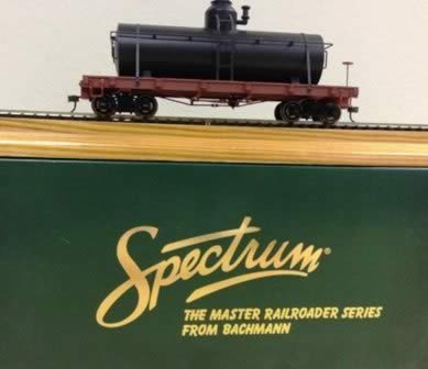 Spectrum: ON30 Gauge: Tank Car Black - Painted and Unlettered