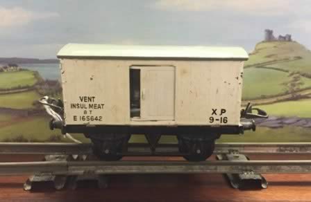 Hornby: O Gauge: Tinplate: Refrigerator Van BR 'E165642'