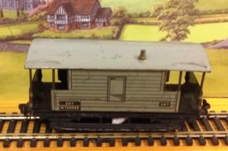 Hornby: Dublo OO Gauge: LMS Goods Brake Van '730026'