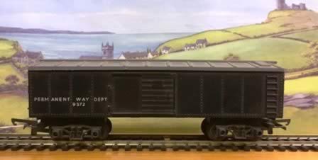 Tri-ang: OO Gauge: Permanent Way Dept Wagon '9372'